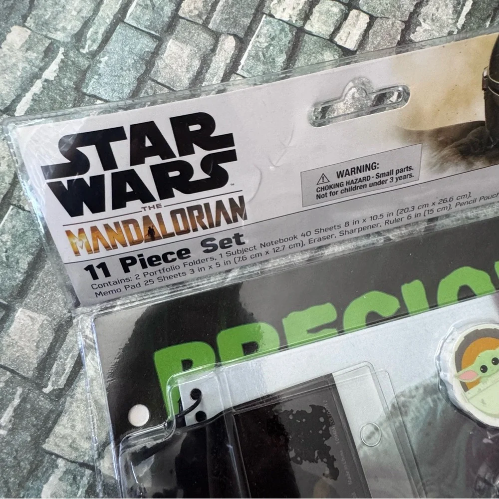 Star Wars The Mandalorian 11 Piece Stationery Set